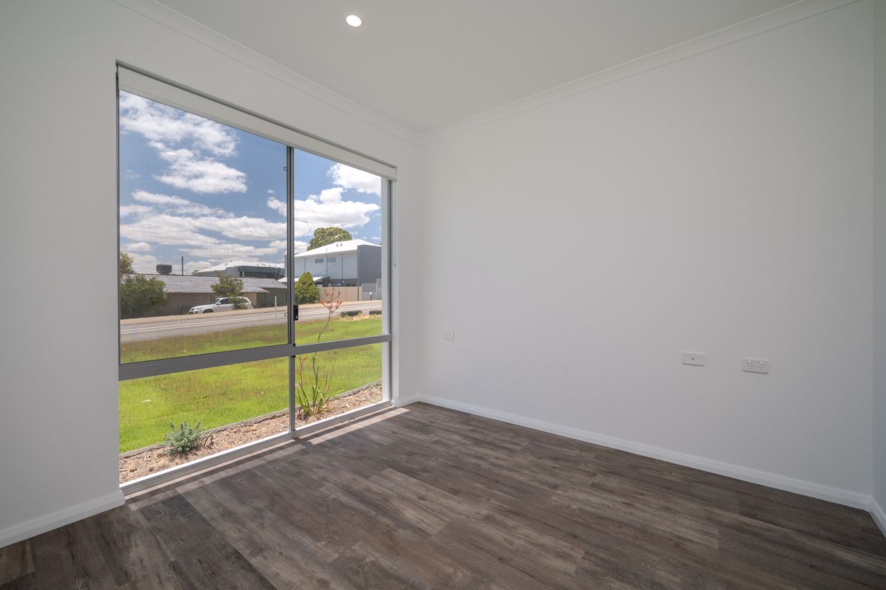 MANDURAH 3 - Sole Occupancy Villa — Home image 6