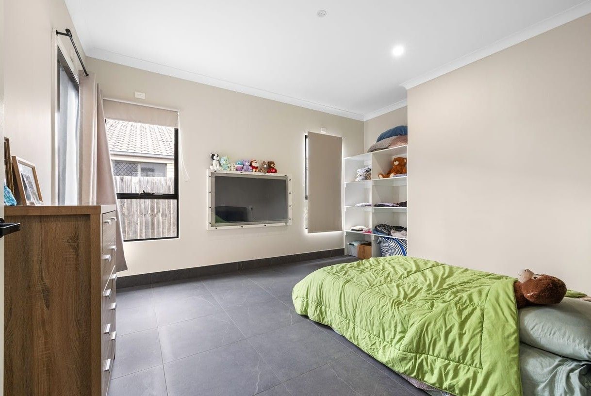 2 SDA (Robust or Improved Liveability) + OOA, in Leichhardt — Home image 9