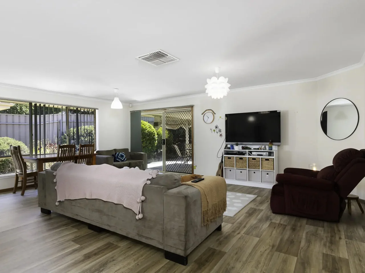 Mount Barker - 1 Vacancy 4 Bedroom Residence Basic — Home image 7