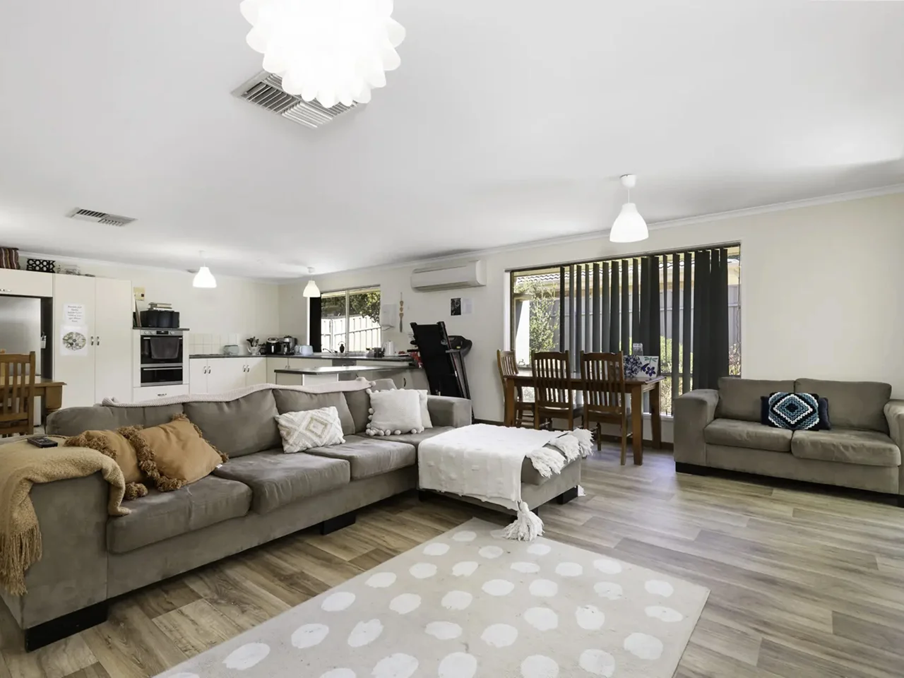 Mount Barker - 1 Vacancy 4 Bedroom Residence Basic — Home image 11