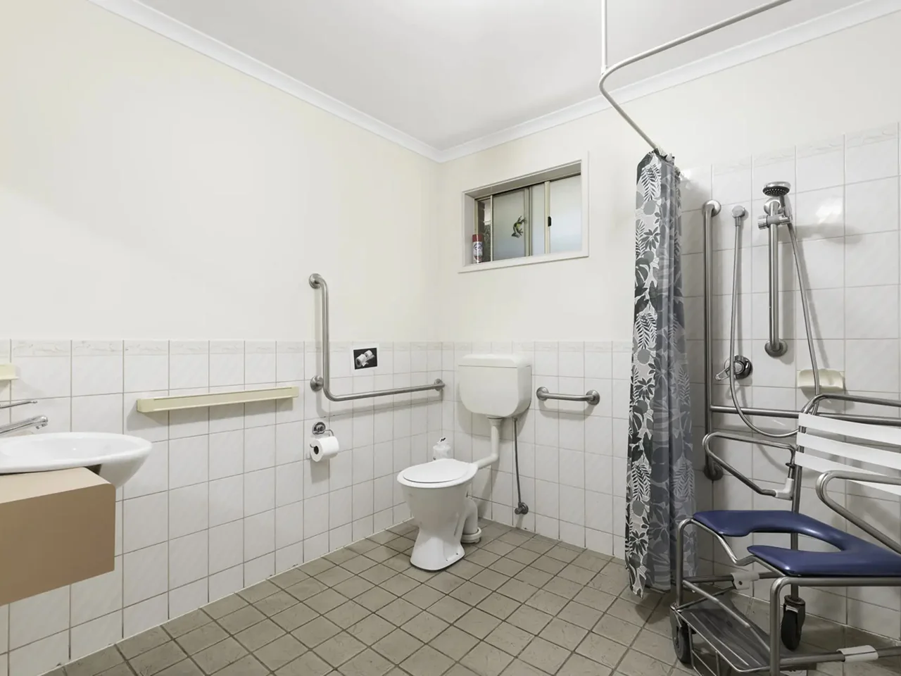 Mount Barker - 1 Vacancy 4 Bedroom Residence Basic — Home image 12