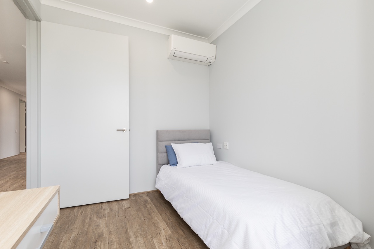 Furnished 3-Bedroom Hybrid SDA Available Now in Eglinton — Home image 2