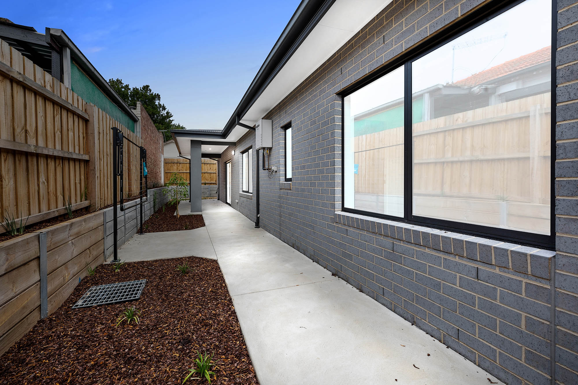 Centrally located in Coburg - live with just 1 other! — Home image 5