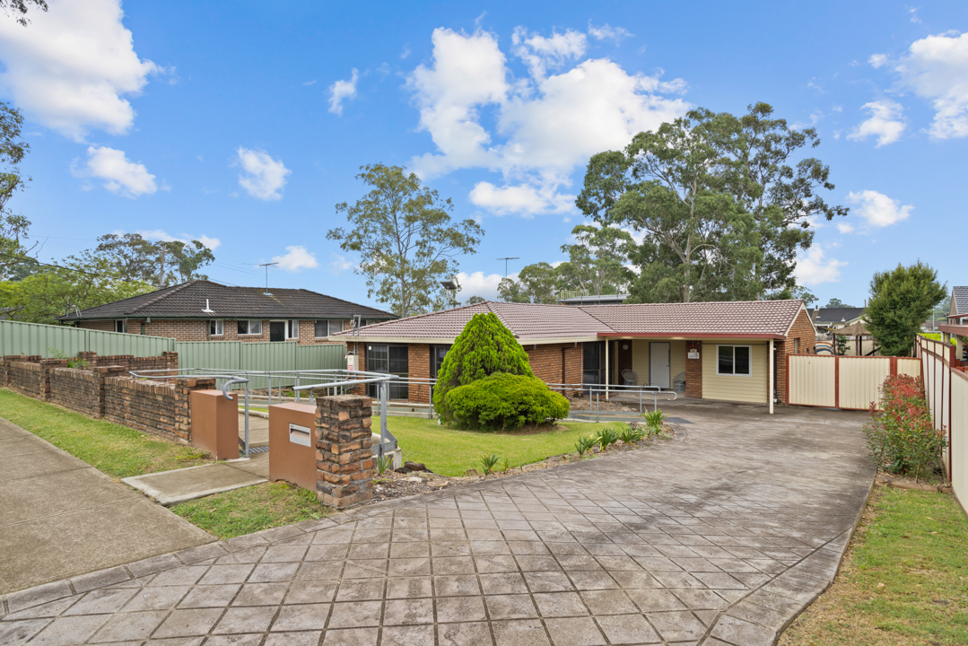 Modern SIL home in Mount Druitt: spacious open plan and renovated kitchen — Home image 3