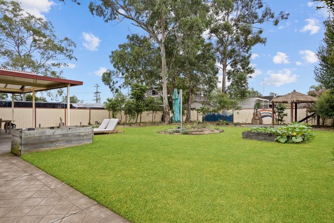 Modern SIL home in Mount Druitt: spacious open plan and renovated kitchen — Home image 8