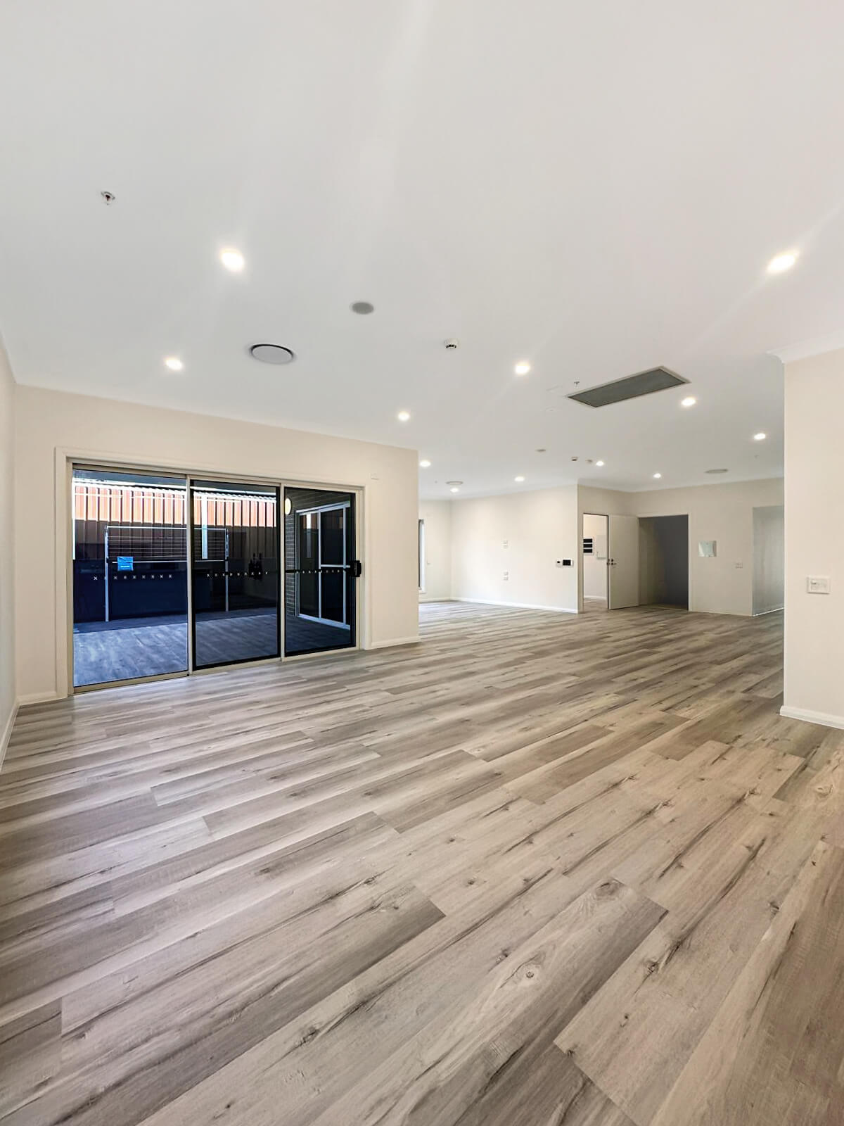 Stylish SDA Accommodation in Rosemeadow NSW — Home image 4