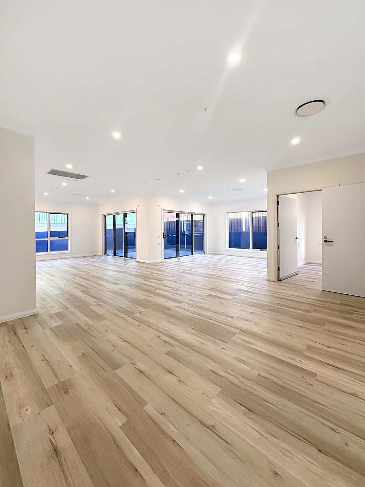 Stylish SDA Accommodation in Rosemeadow NSW — Home image 5