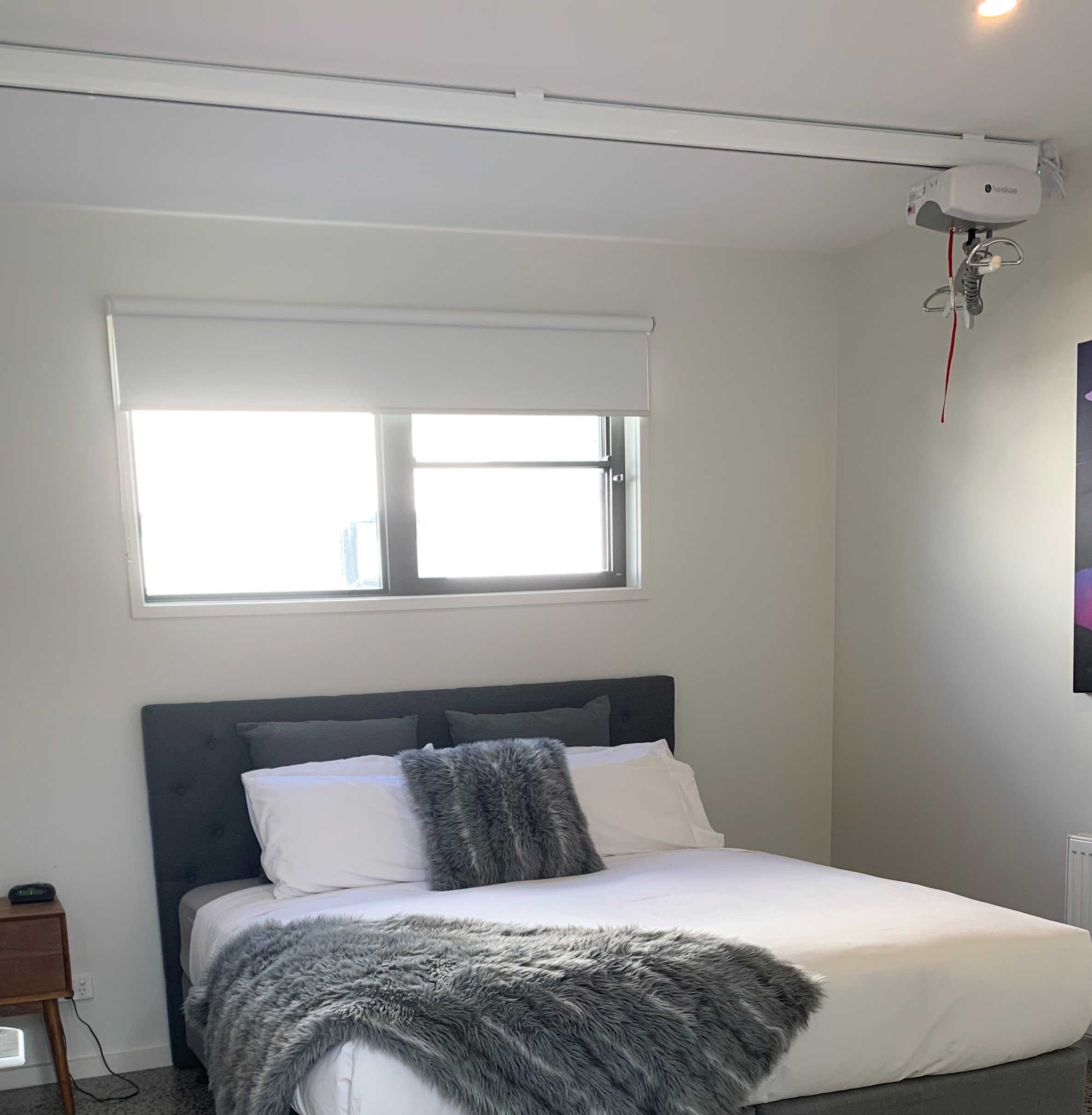Registered Provider. 4 B/R. Ceiling Hoist. Gas Pool & Pool Lift. — Home image 8