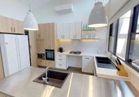 Registered Provider. 4 B/R. Ceiling Hoist. Gas Pool & Pool Lift. — Home image 12