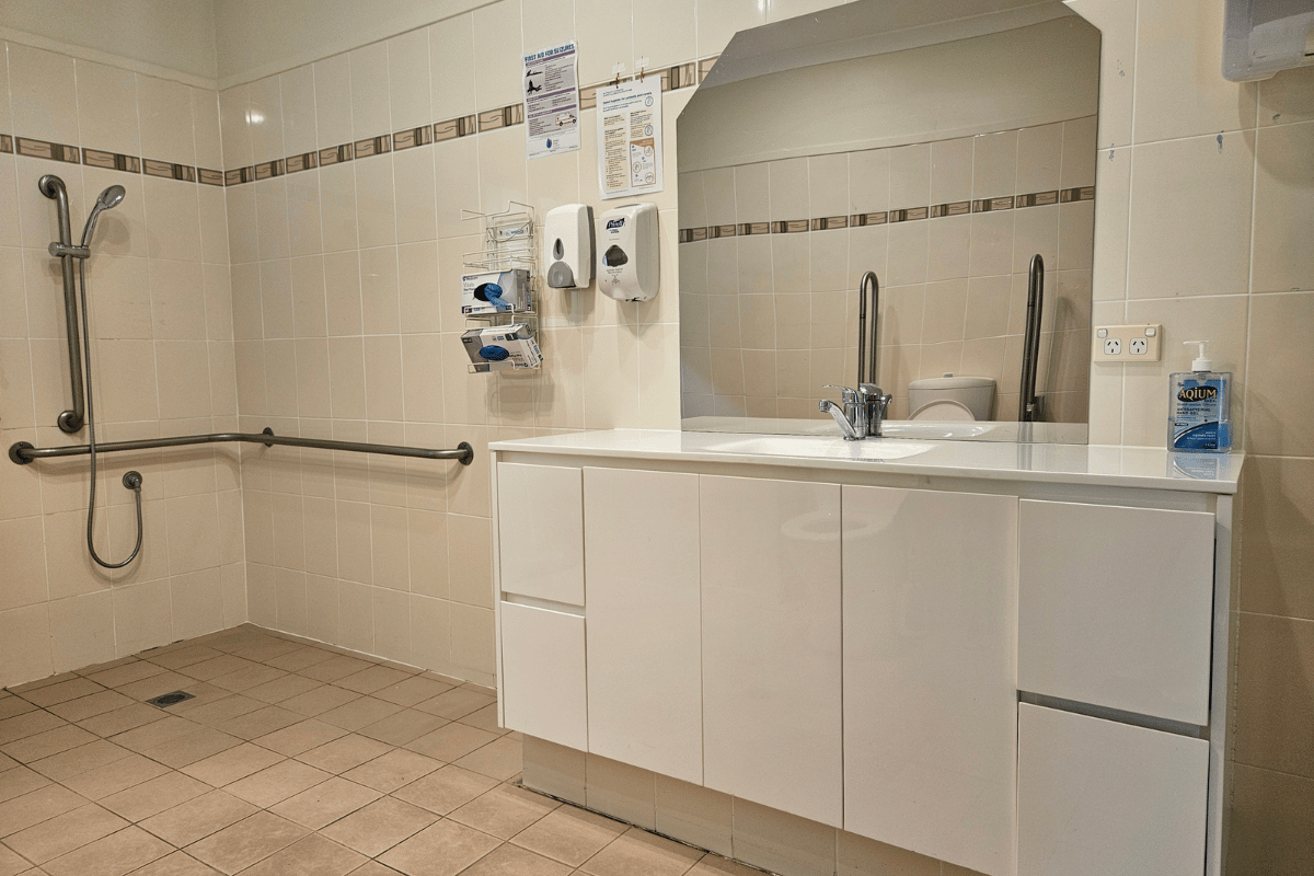 Join this peaceful yet convenient home, located close to Canberra's CBD — Home image 6