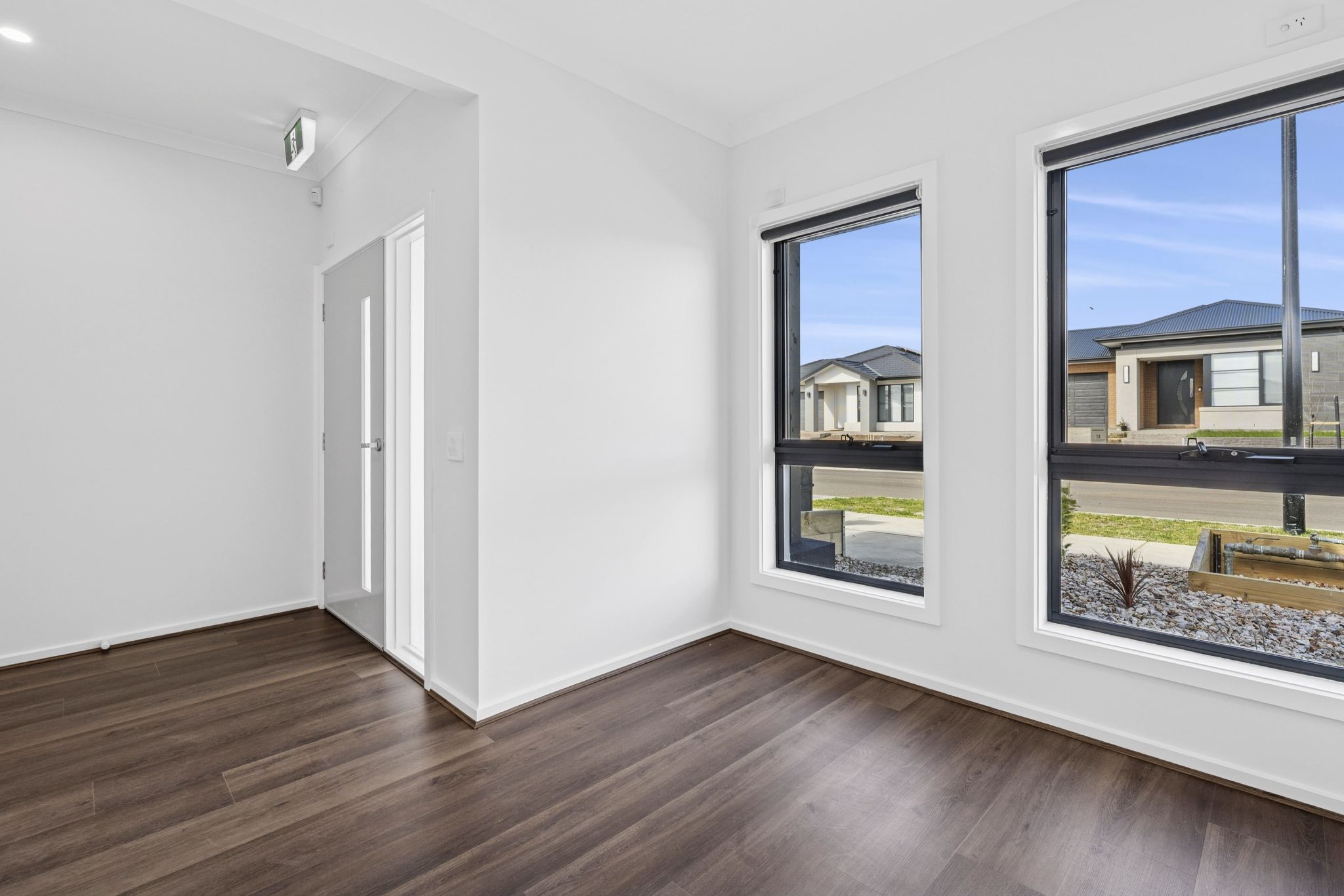 3BR 2RES HPS Home | Free 3 Months MRRC + 12 Month Internet- Armstrong Creek — Home image 6
