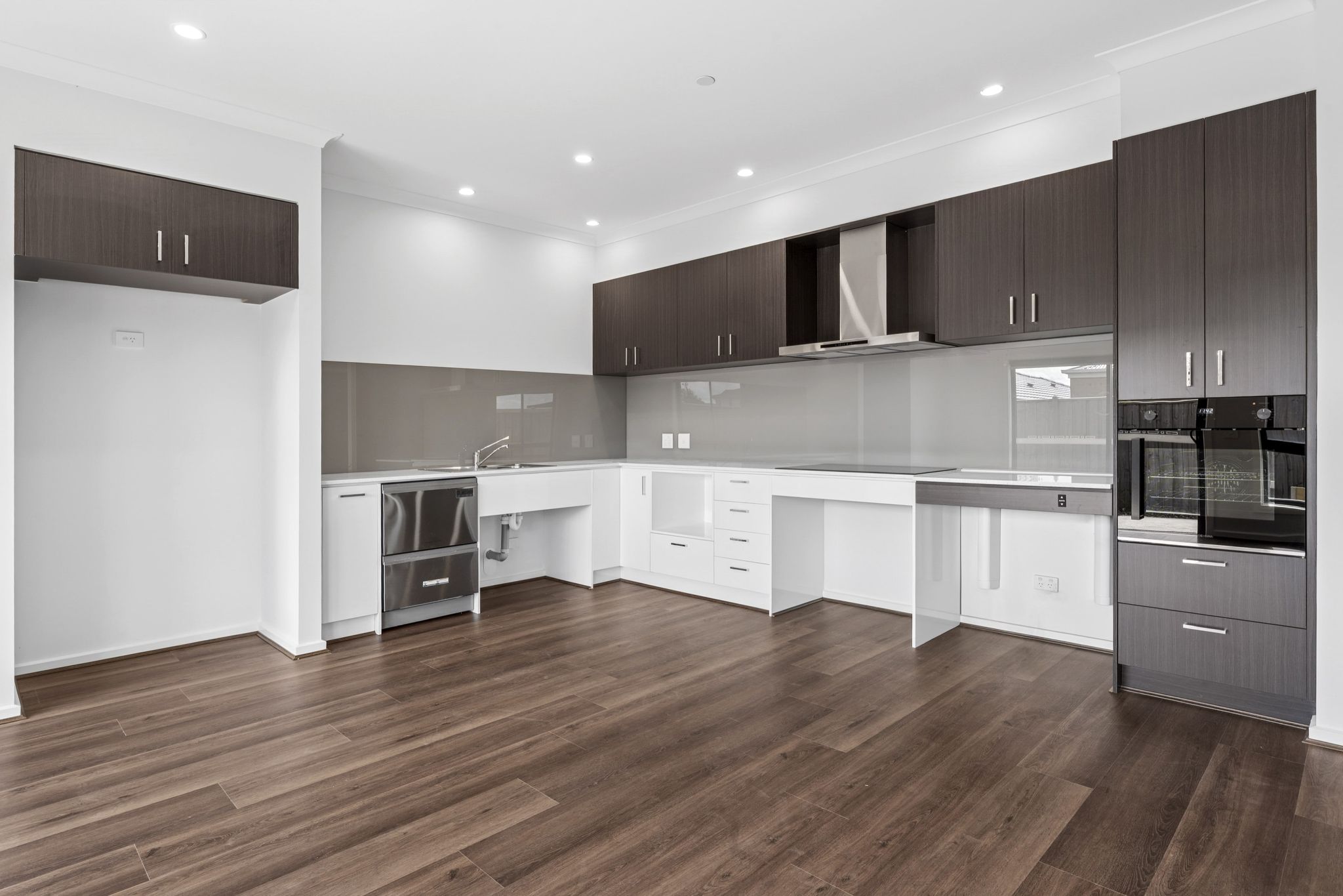 3BR 2RES HPS Home | Free 3 Months MRRC + 12 Month Internet- Armstrong Creek — Home image 11