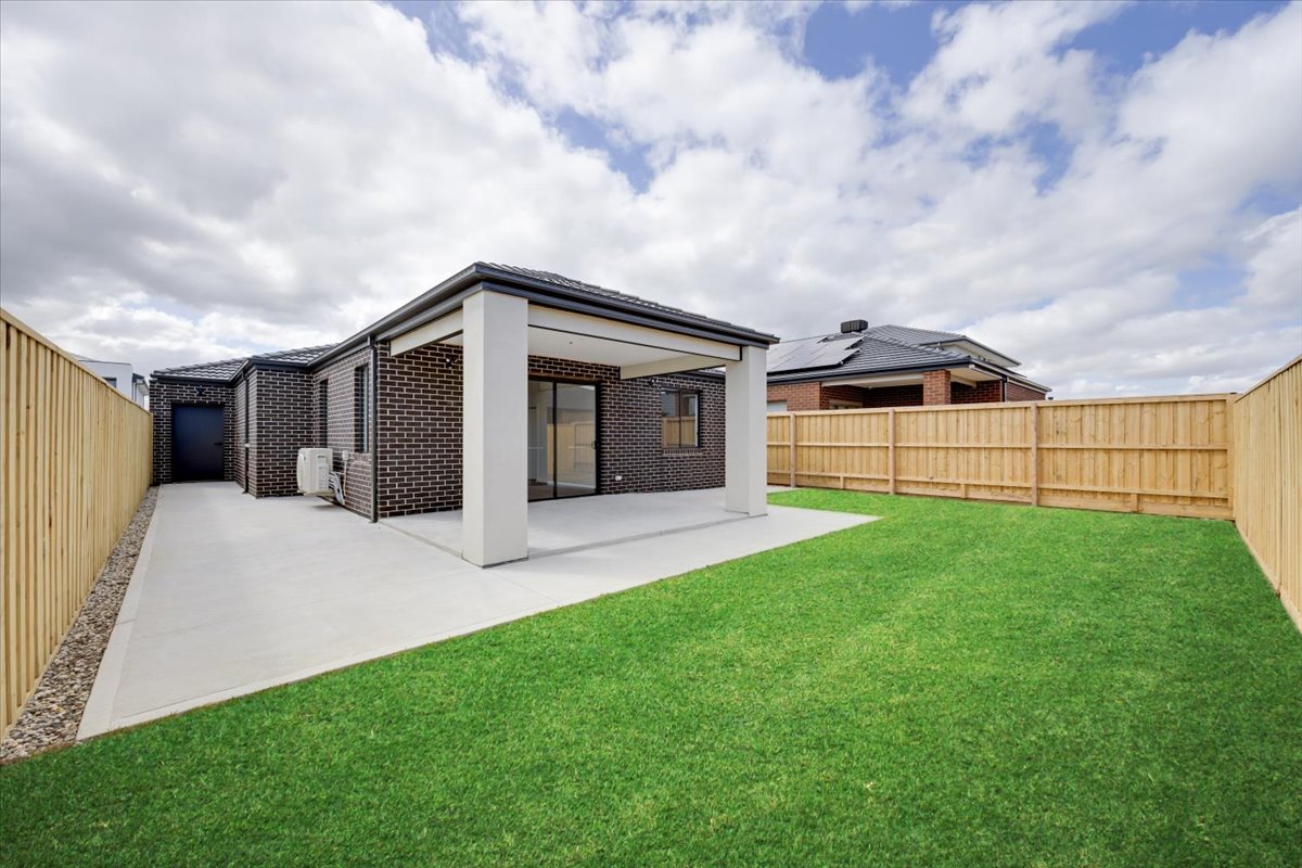 2P HPS Sanctuary Built for Comfort and Care in a Peaceful Setting — Home image 18