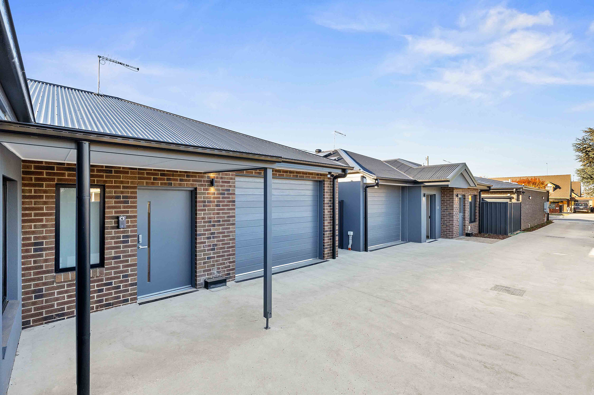 A selection of 1 bedroom Robust Villa's just steps to the heart of Shepparton — Home image 2