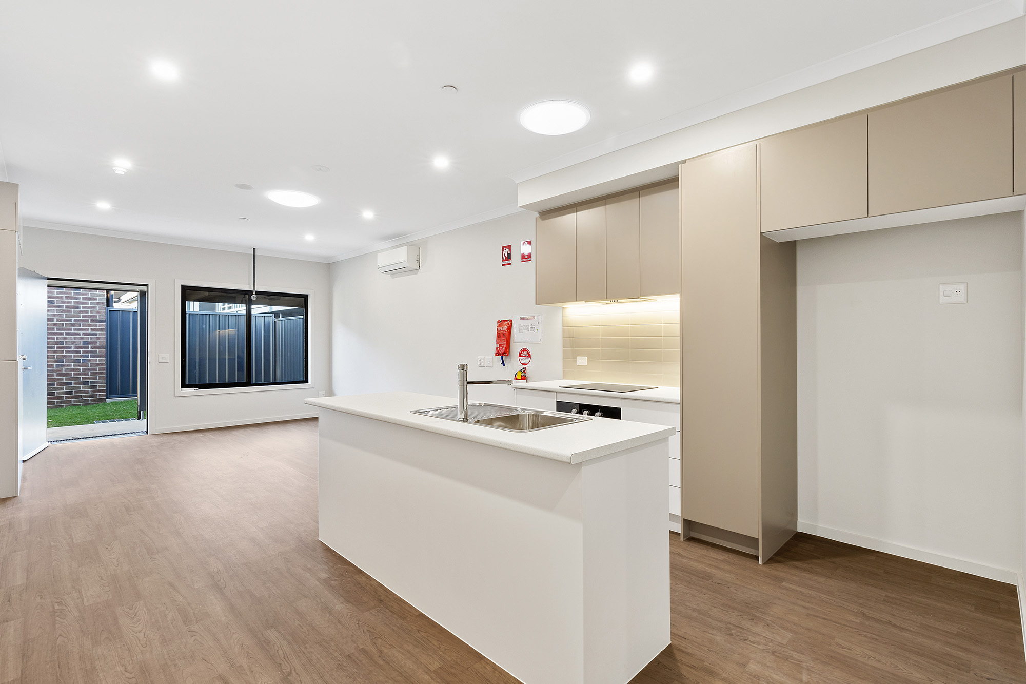 A selection of 1 bedroom Robust Villa's just steps to the heart of Shepparton — Home image 3