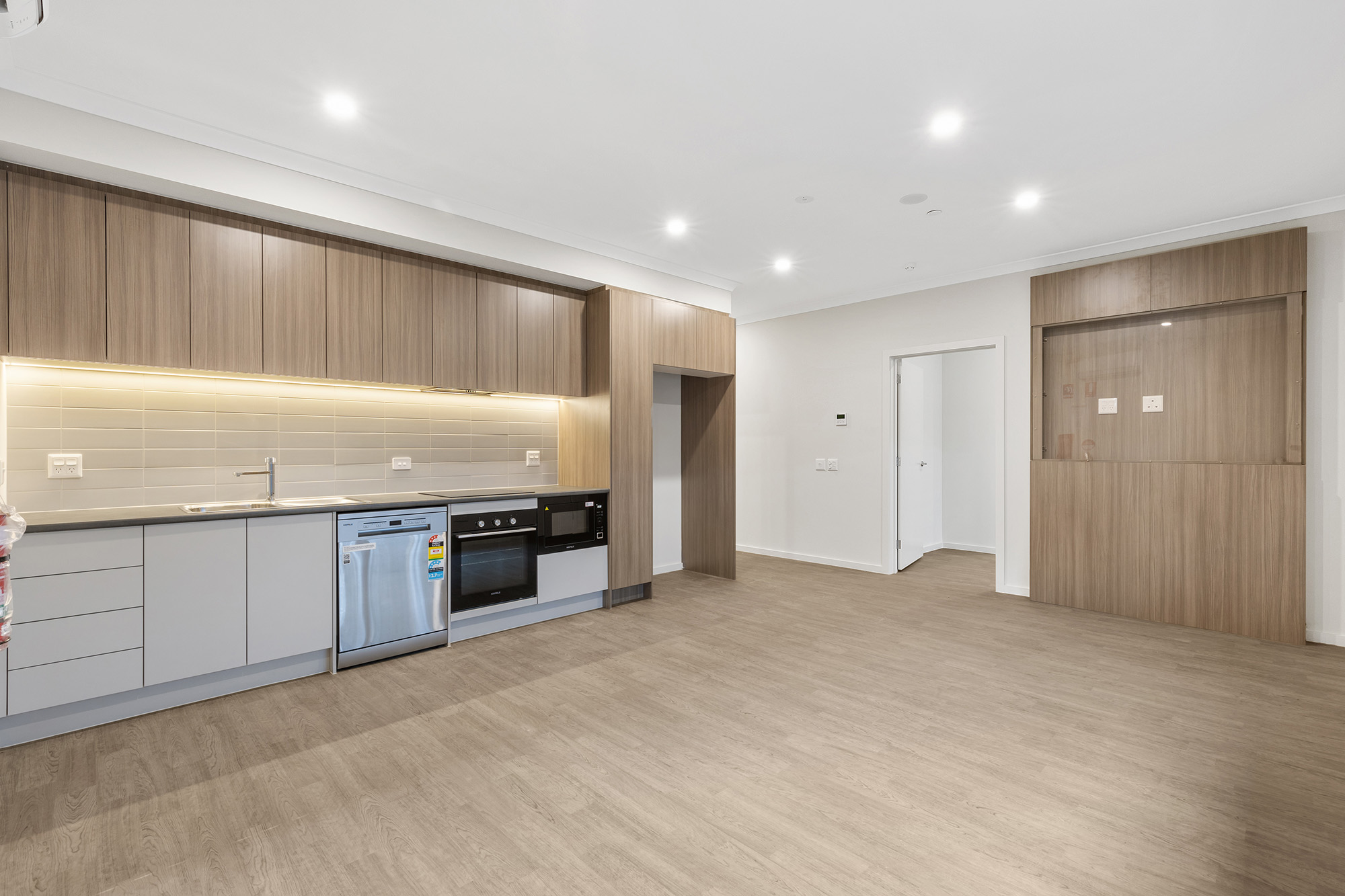 A selection of 1 bedroom Robust Villa's just steps to the heart of Shepparton — Home image 6