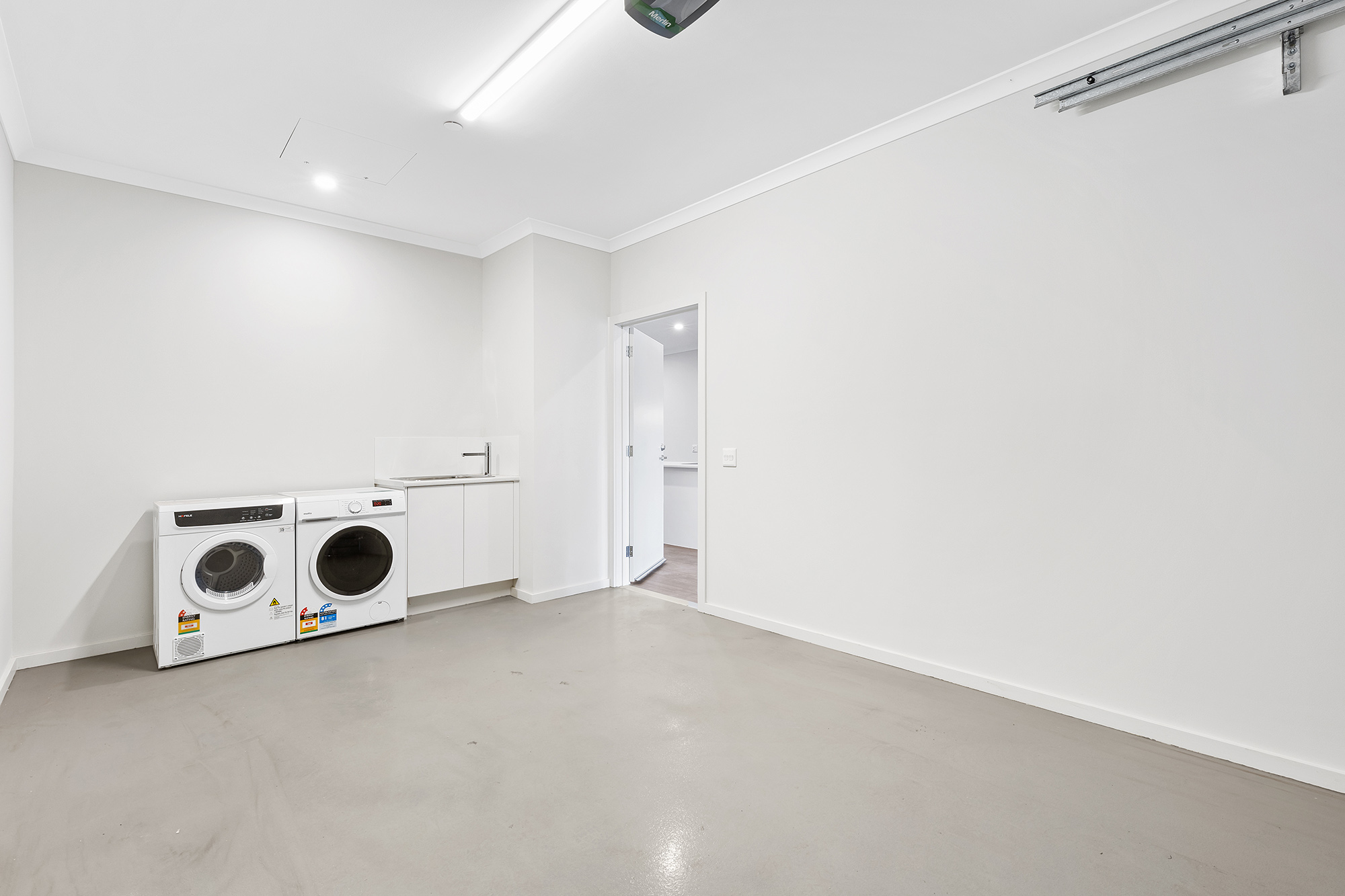 A selection of 1 bedroom Robust Villa's just steps to the heart of Shepparton — Home image 9