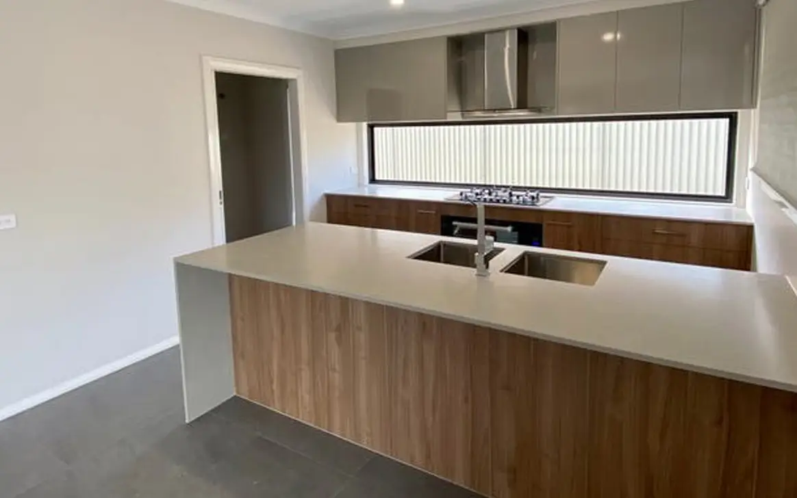 Gorgeous SIL Home close to the beach - Wheelchair Friendly — Home image 3