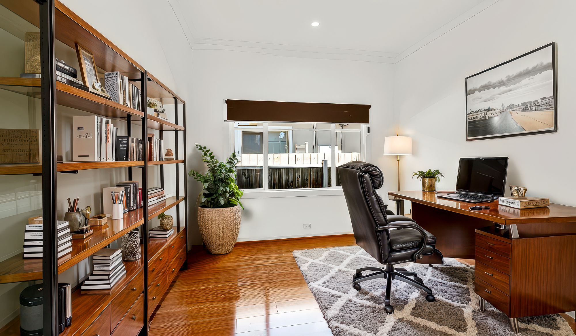 6 BR Group Home - SIL,  MTA, STA — Home image 3