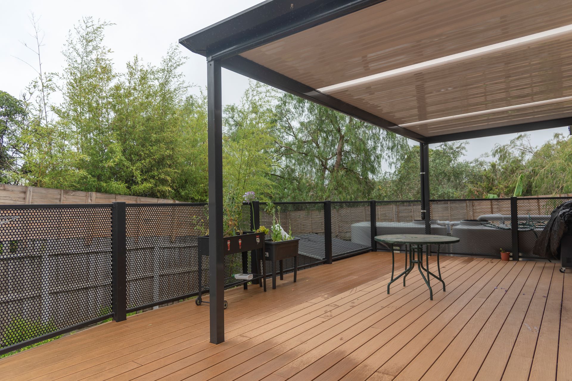 Beautiful Modern Designed Home — Home image 15