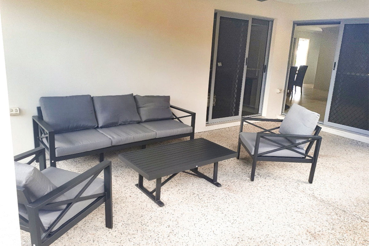 A modern home located in a sought after residential area, with access to local transport, shops and parks. — Home image 7