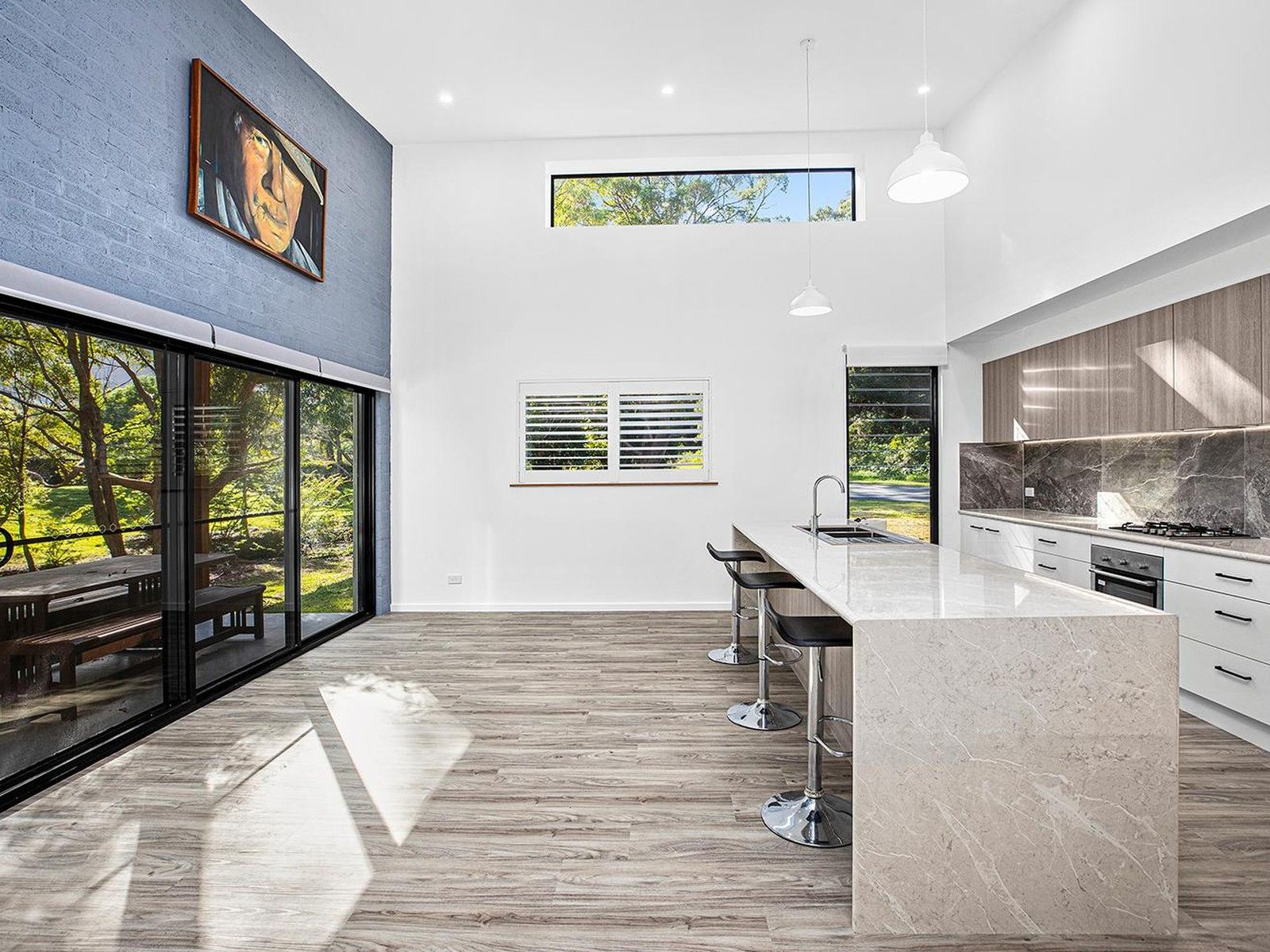 Mackays — Home image 5