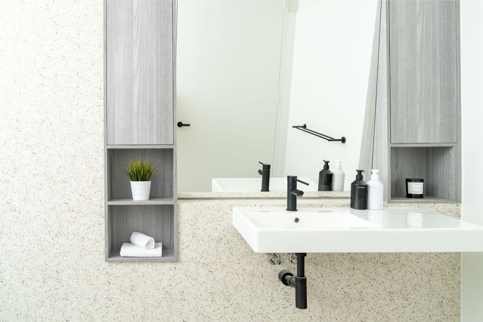 One enormous block, TWO luxury 3-bedroom homes for sharing Disability Accommodation — Home image 20