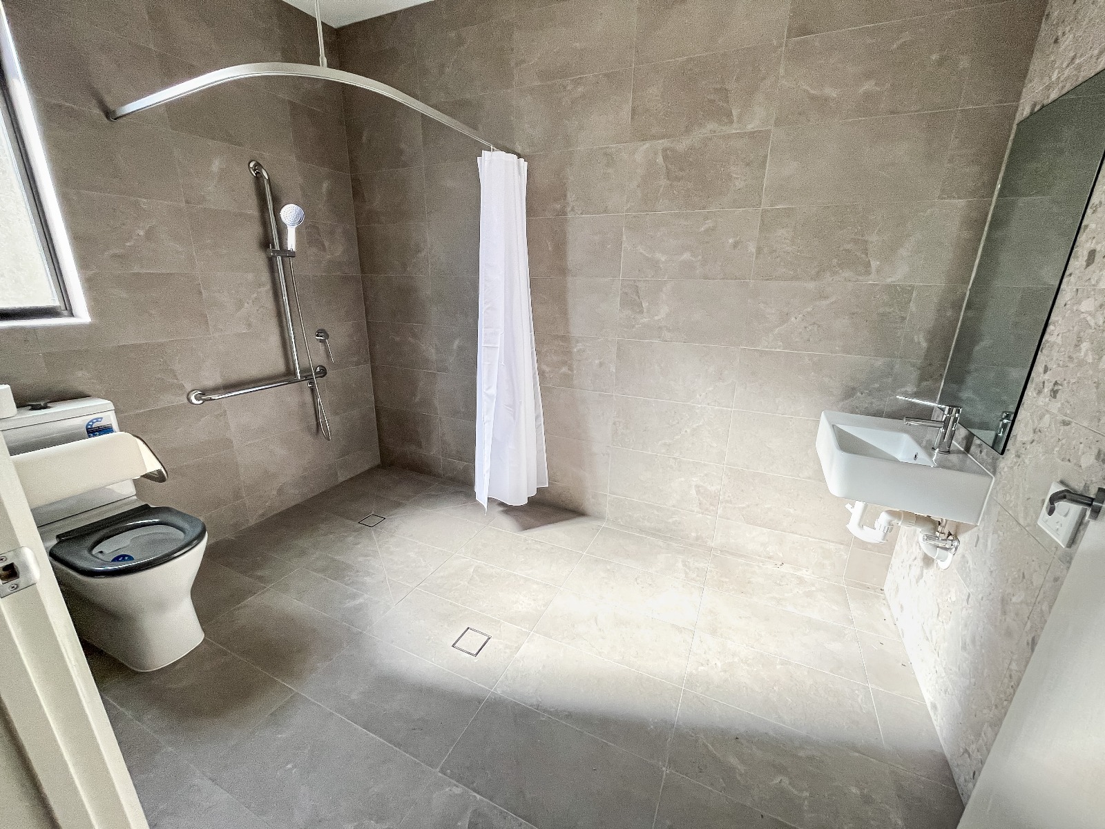 NDIS SDA home in Mount Barker  Newly built modern home with 2 vacancies — Home image 6