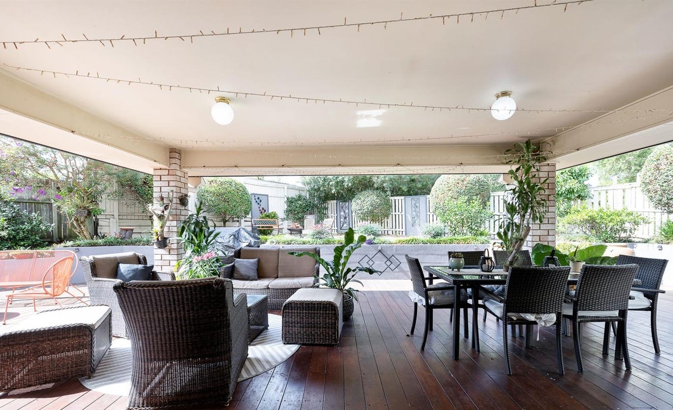 Huge, Beautiful Bayside SIL Home to share!!! Only 1 Position Left!! — Home image 3