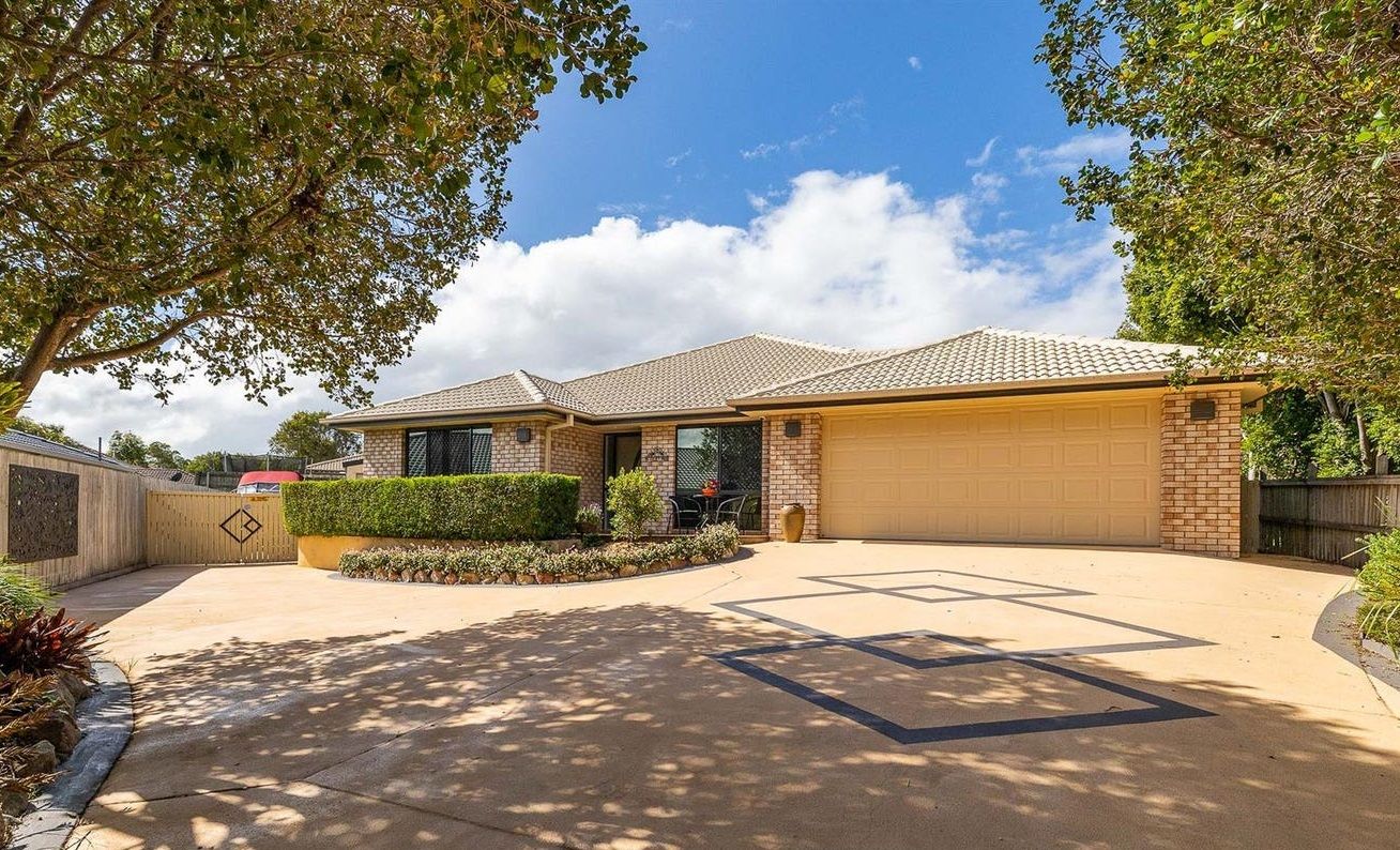Huge, Beautiful Bayside SIL Home to share!!! Only 1 Position Left!! — Home image 3
