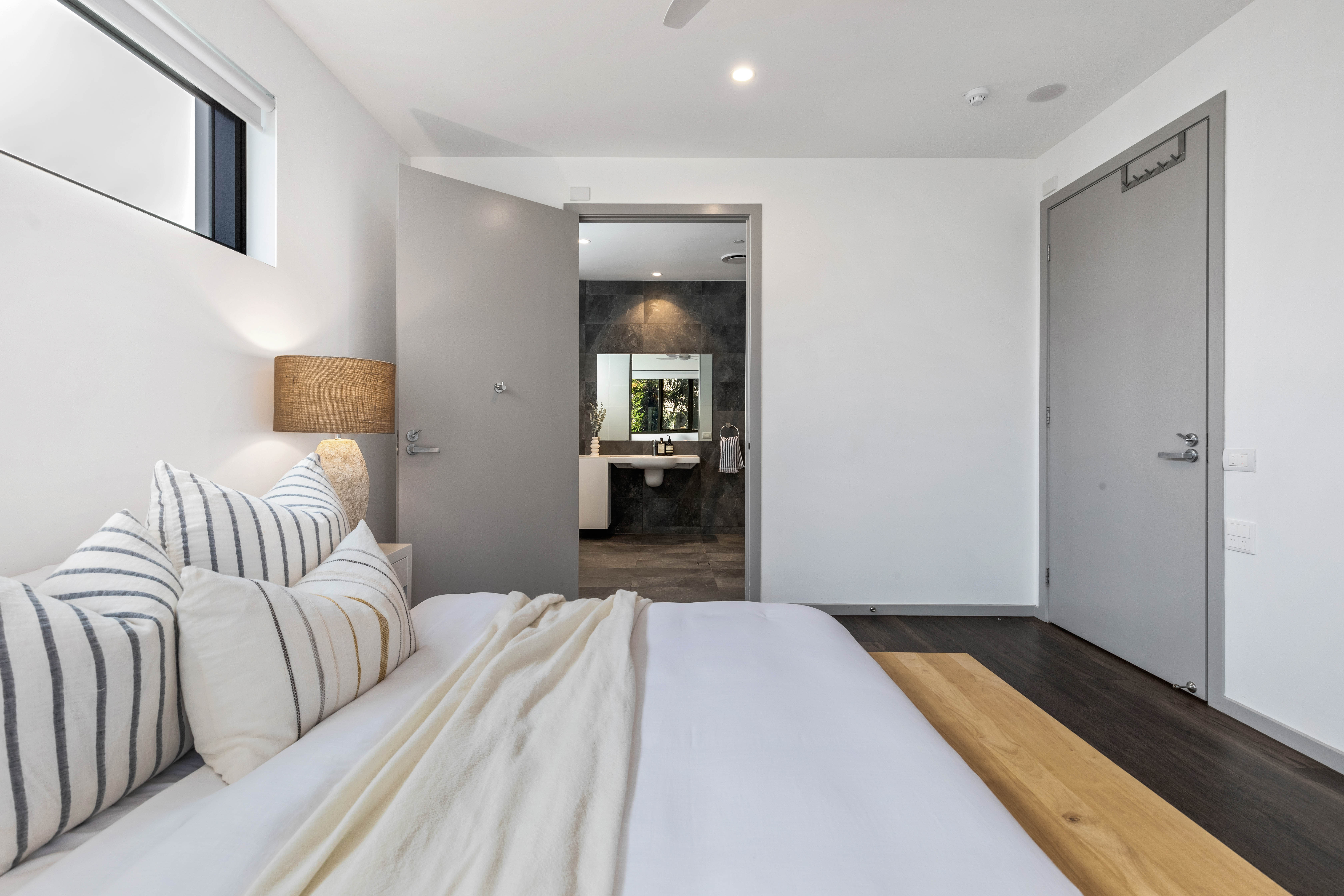 Boutique HPS Apartment - Southport — Home image 7