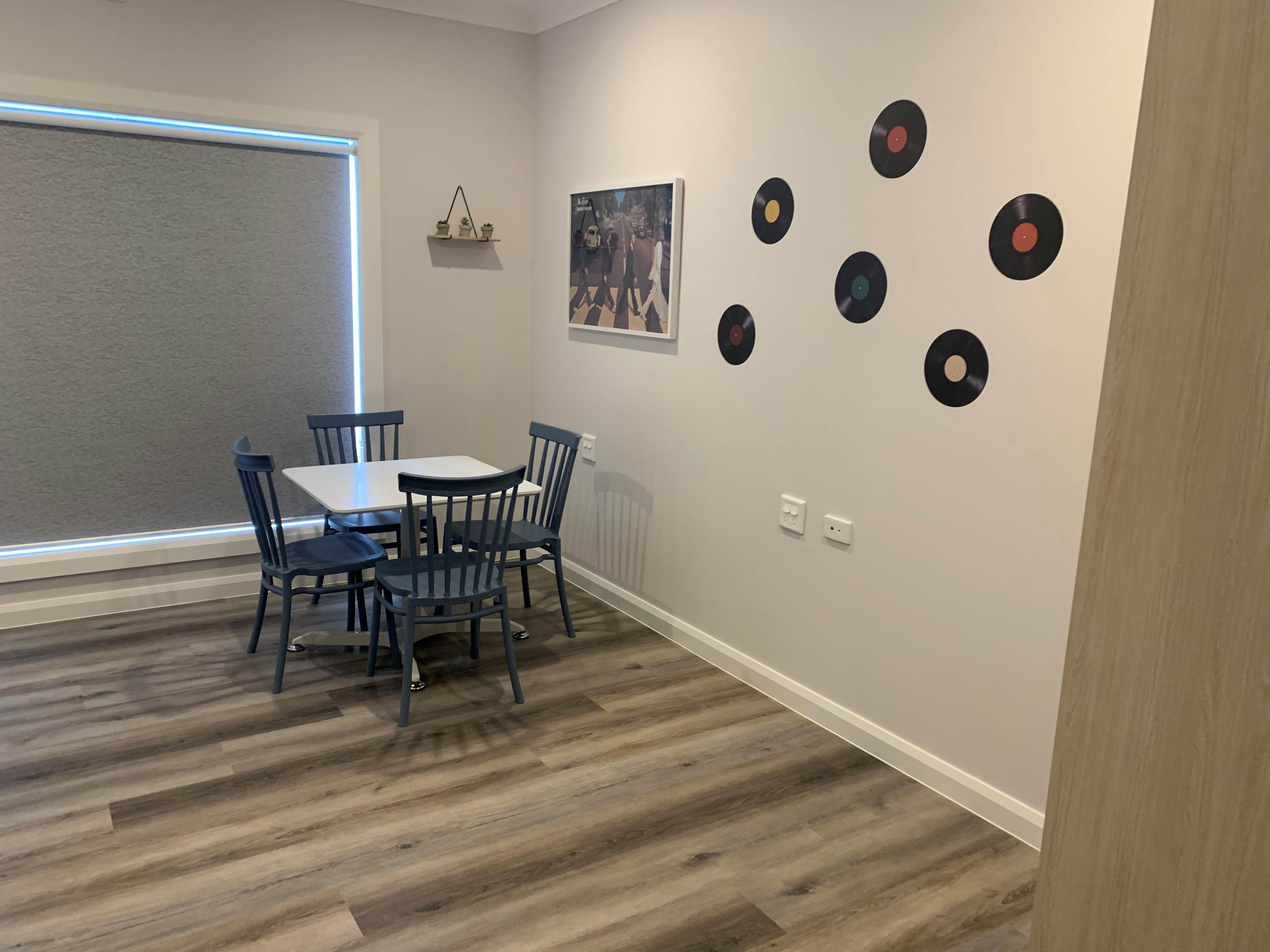 Avail. Now - HPS/FA or MTA for males, huge bedrooms and ensuites — Home image 6
