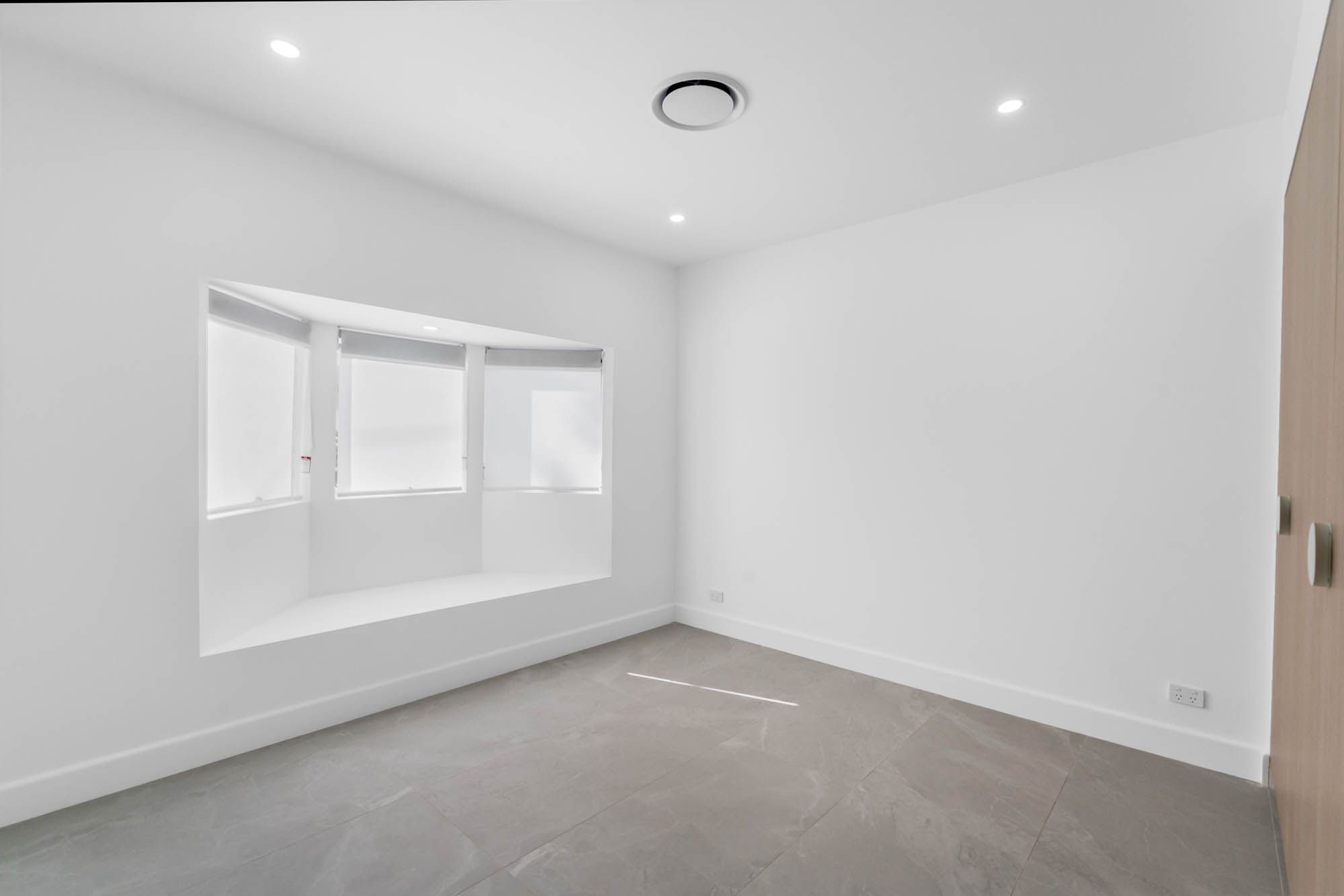Modern Parramatta Home - 4 Bedroom, 3 Bathroom — Home image 8