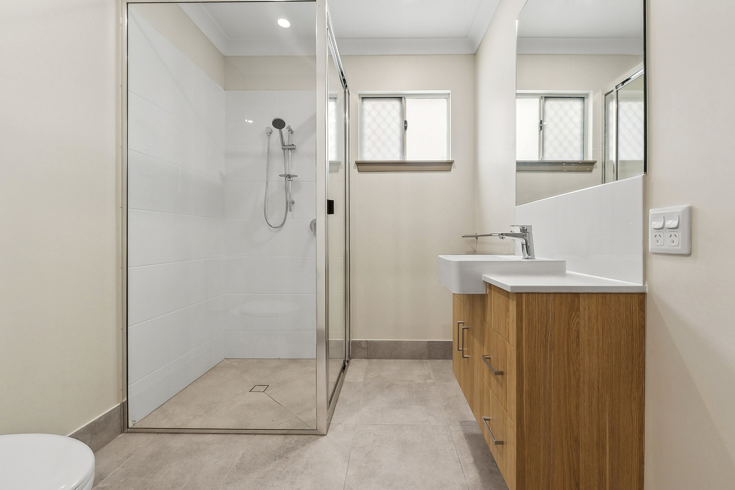 Ayla Court, Edmonton QLD 2 x Improved Liveability Villas in Quiet Edmonton — Home image 7