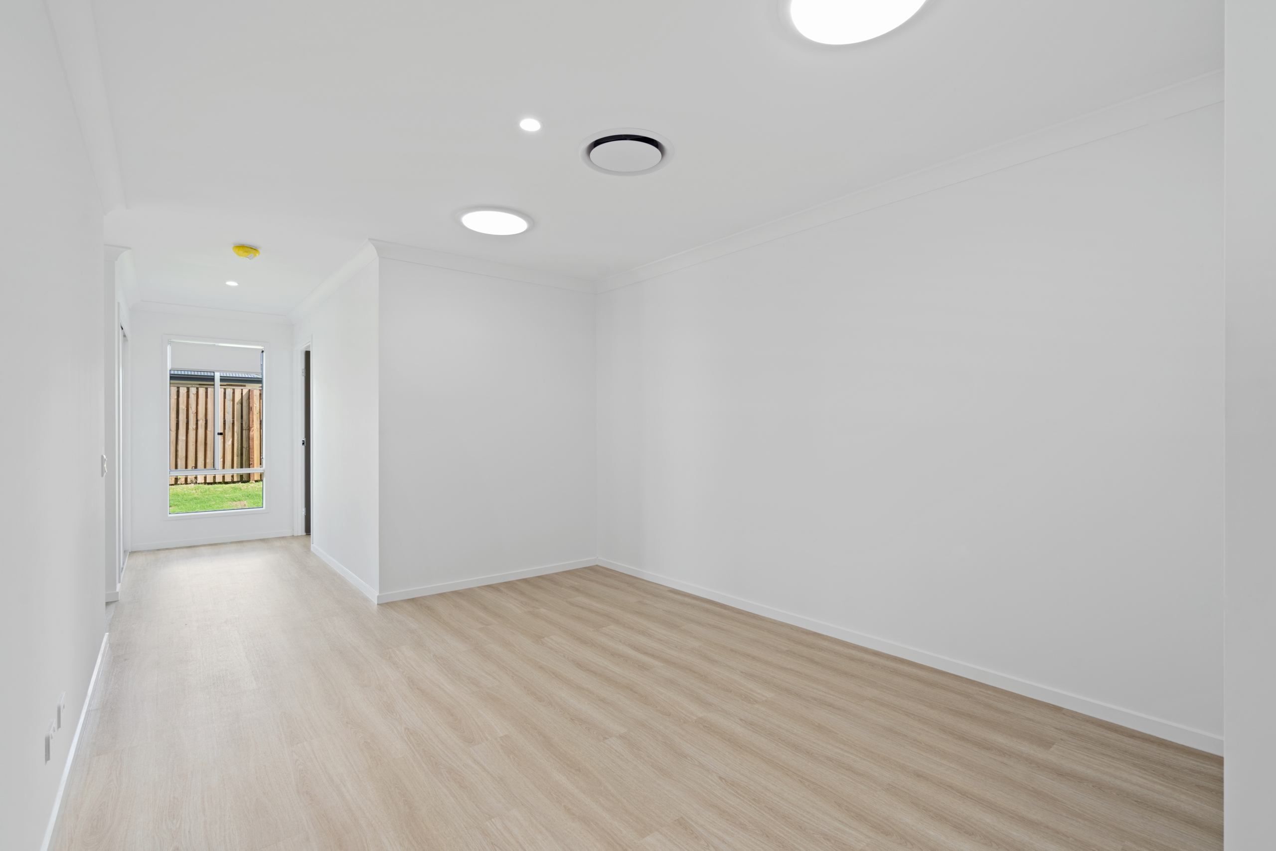 LOGAN VILLAGE QLD - IMPROVED LIVEABILITY HOUSE — Home image 4