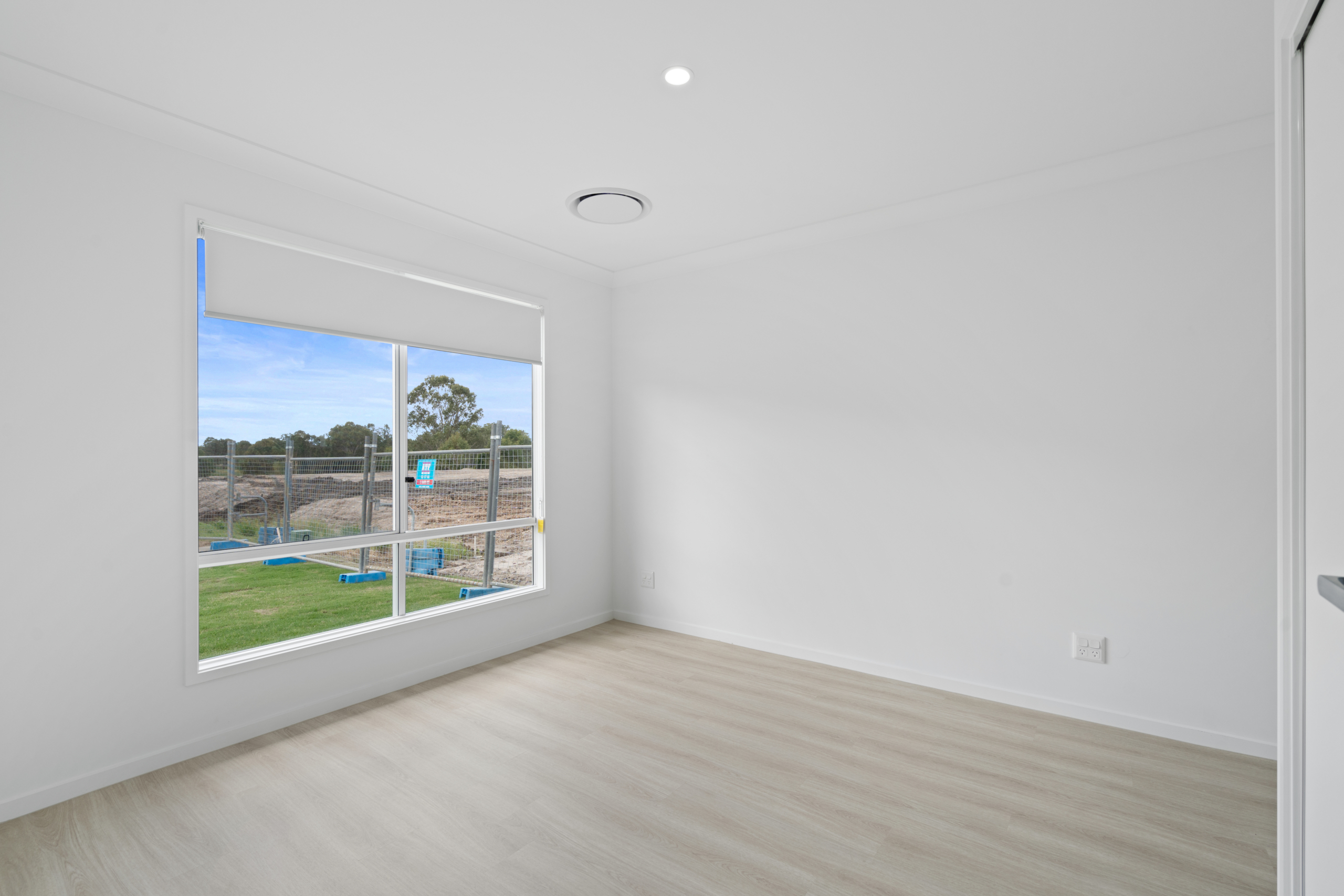 LOGAN VILLAGE QLD - IMPROVED LIVEABILITY HOUSE — Home image 9