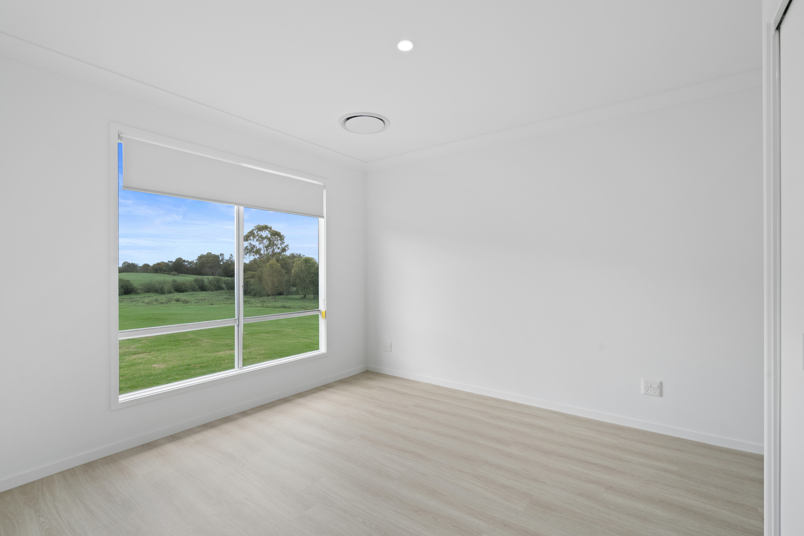 LOGAN VILLAGE QLD - IMPROVED LIVEABILITY HOUSE — Home image 11