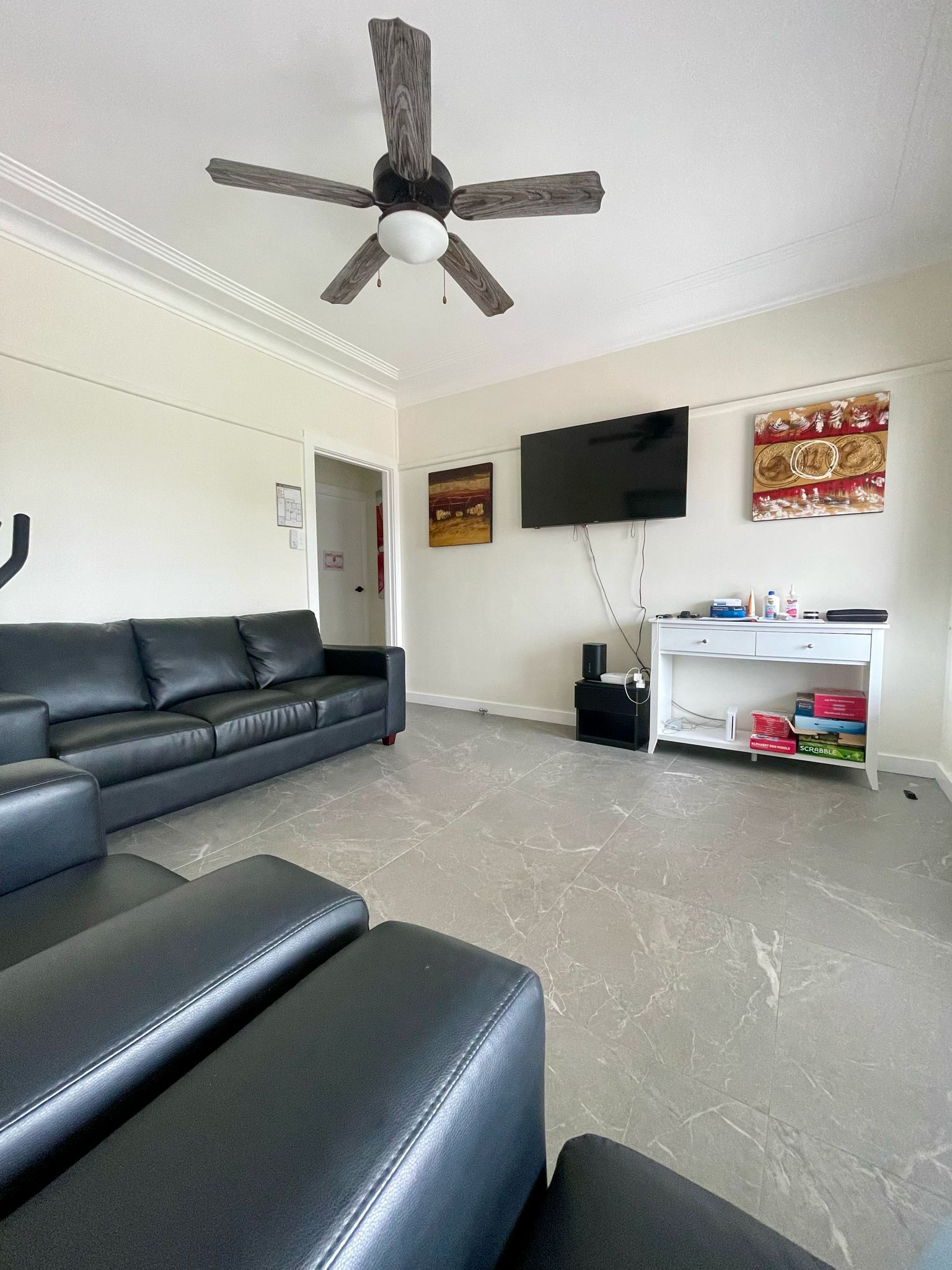 Guildford West — Home image 7