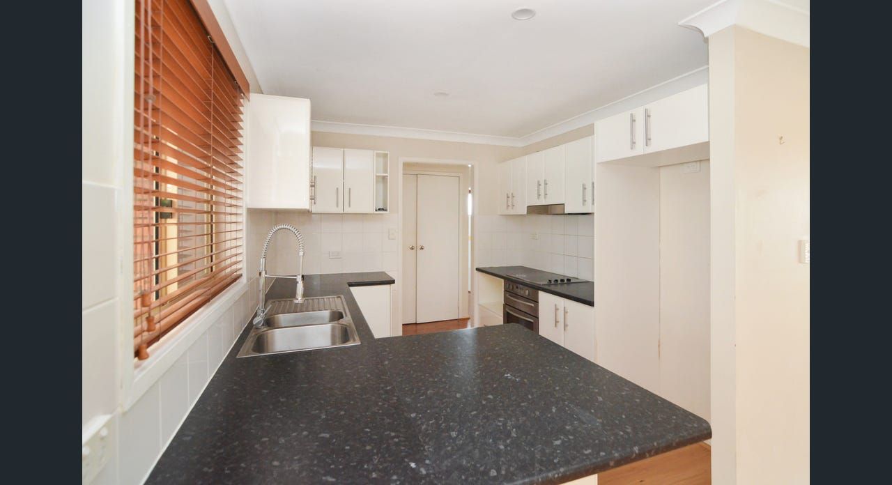 3 Bedroom Home in Kariong — Home image 5