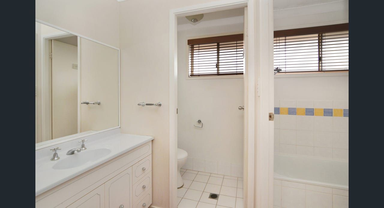 3 Bedroom Home in Kariong — Home image 8
