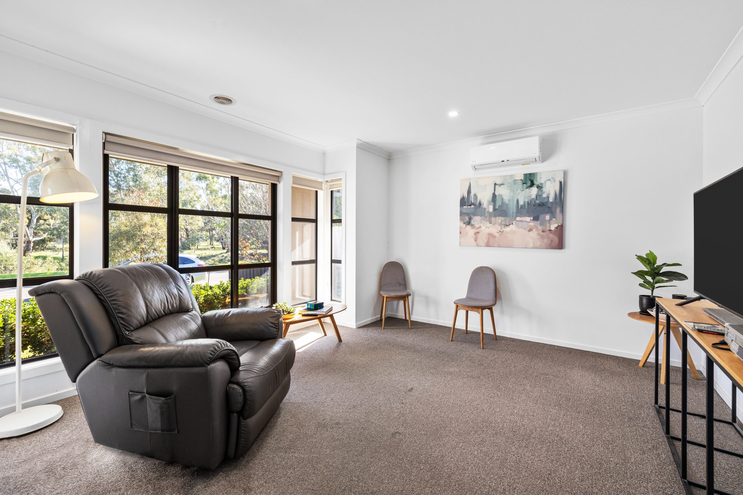 Tussock Drive, White Hills — Home image 4