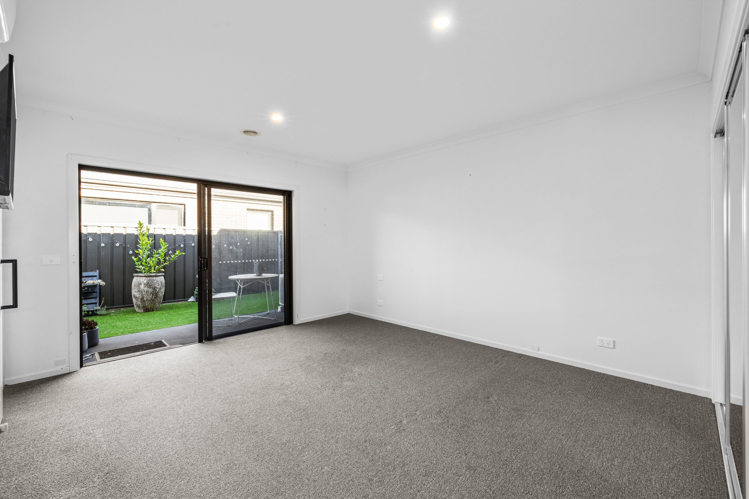 Tussock Drive, White Hills — Home image 6