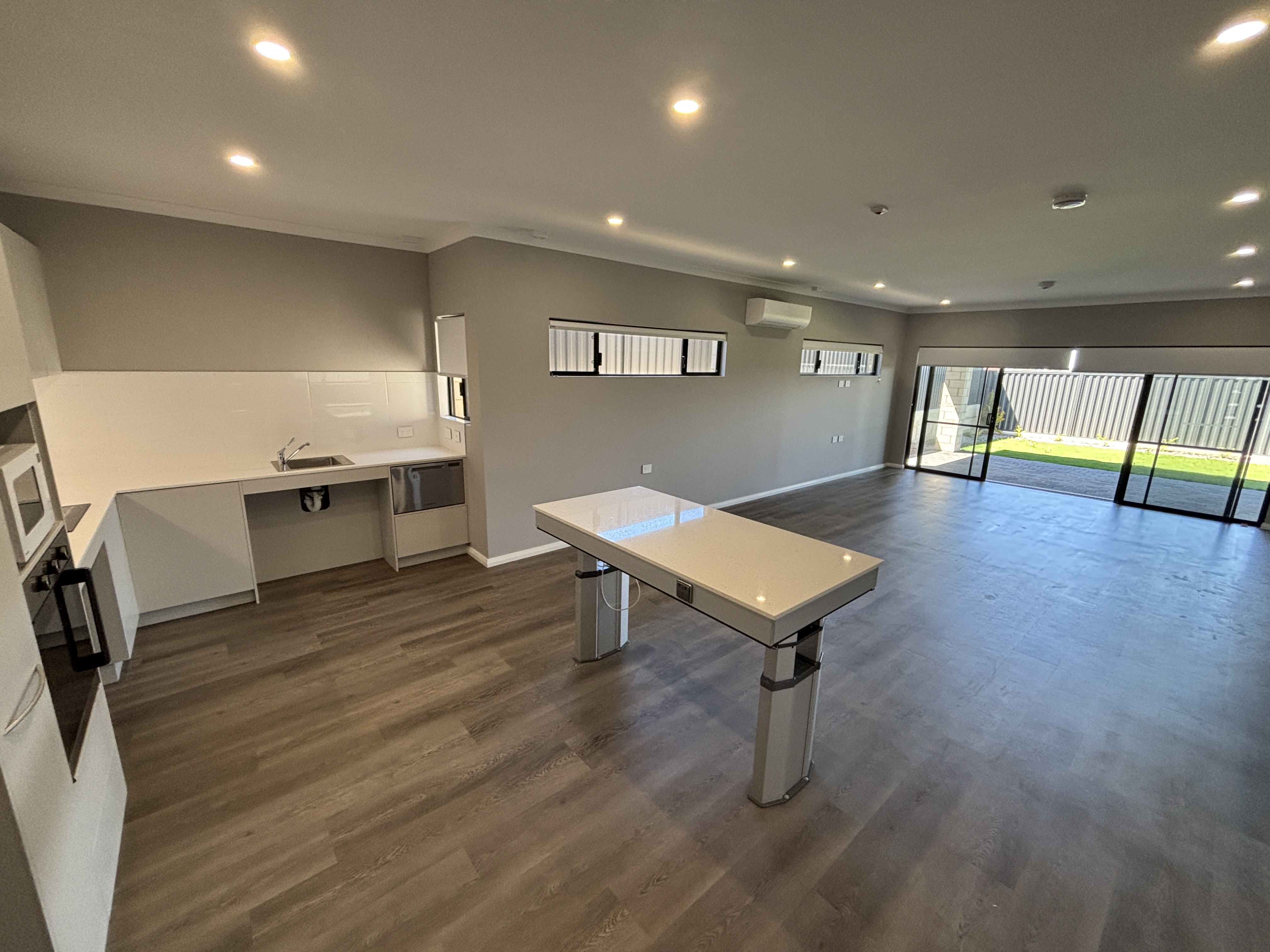 Ashby SDA House — Home image 6