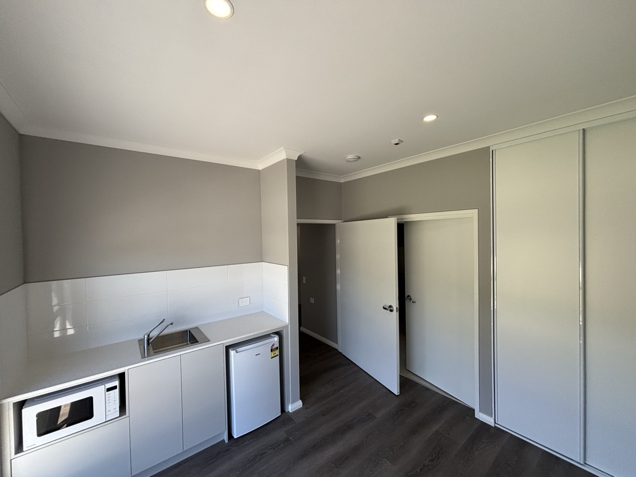 BRAND NEW Spacious 2 Resident (HPS) (SDA) House - Ashby — Home image 5