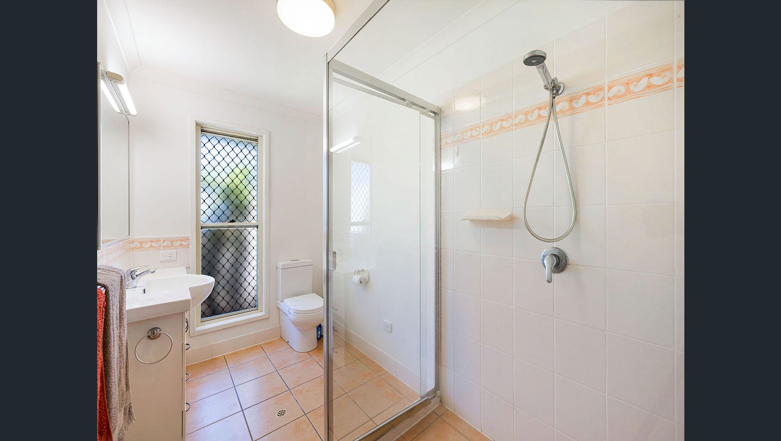 Spacious SIL in prime Sunshine Coast location at Mountain Creek — Home image 9
