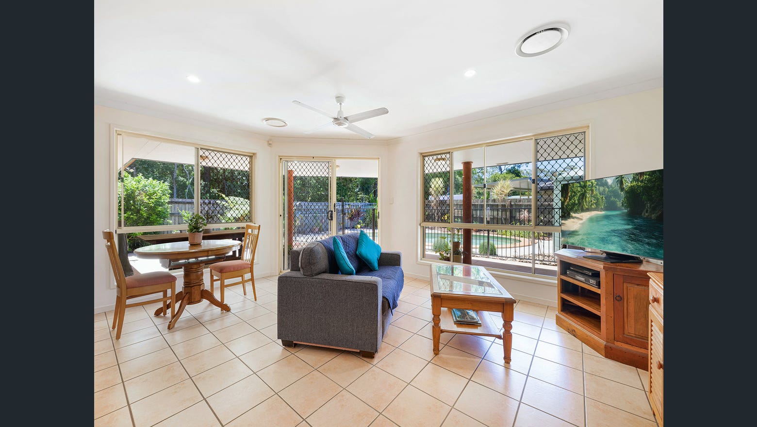 Spacious SIL in prime Sunshine Coast location at Mountain Creek — Home image 3