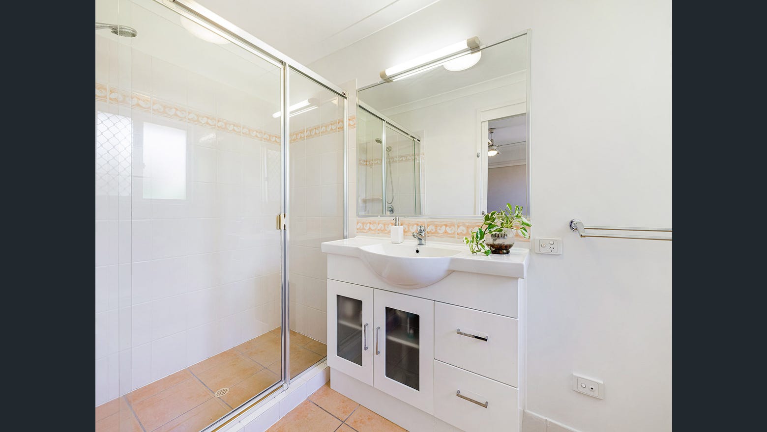 Spacious SIL in prime Sunshine Coast location at Mountain Creek — Home image 4