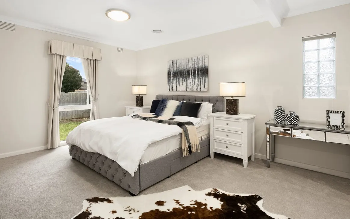 Beautiful and Accessible SIL Home in Mt Waverley — Home image 3