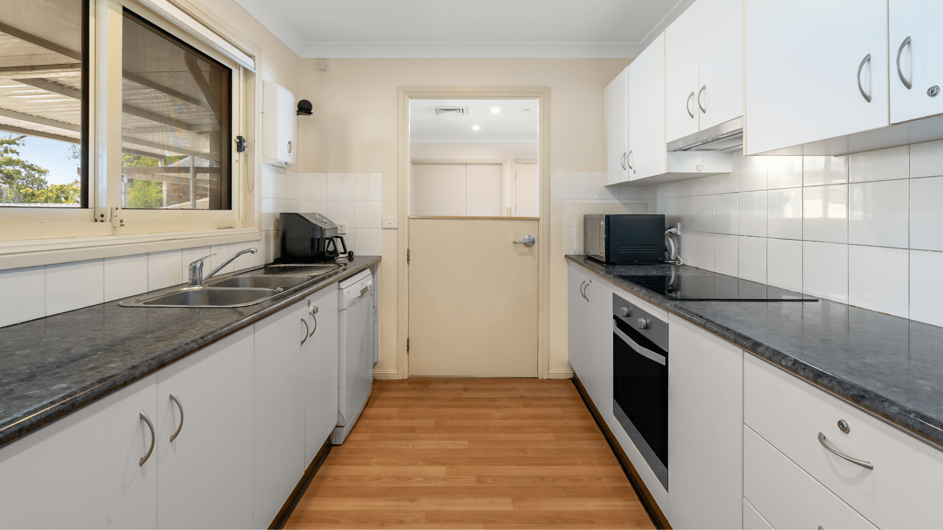 Hornsby Heights – Shared 4-bedroom male home — Home image 8