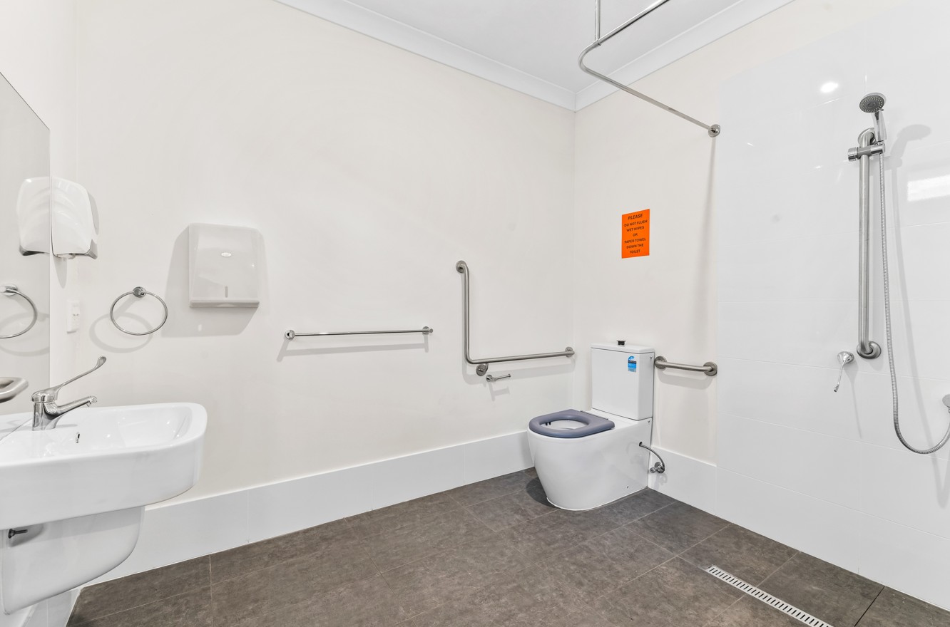 Comfort & Community in Salisbury – Lovely SDA Home for Independent Female — Home image 7